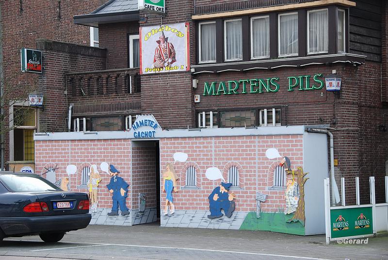 Carnavalsvoorbereiding op de Stadswaag.JPG - Carnavalsstoet 2007